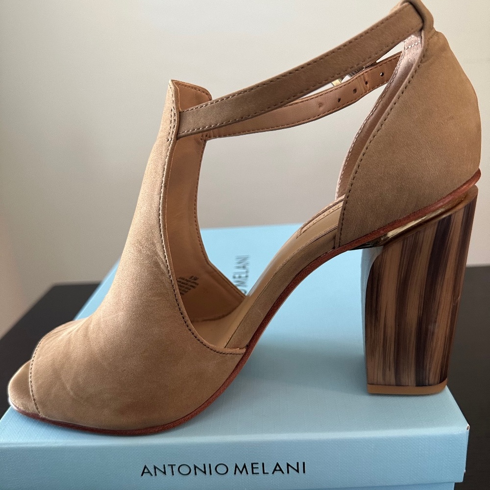 Antonio Melani Malloriee 9.5 US